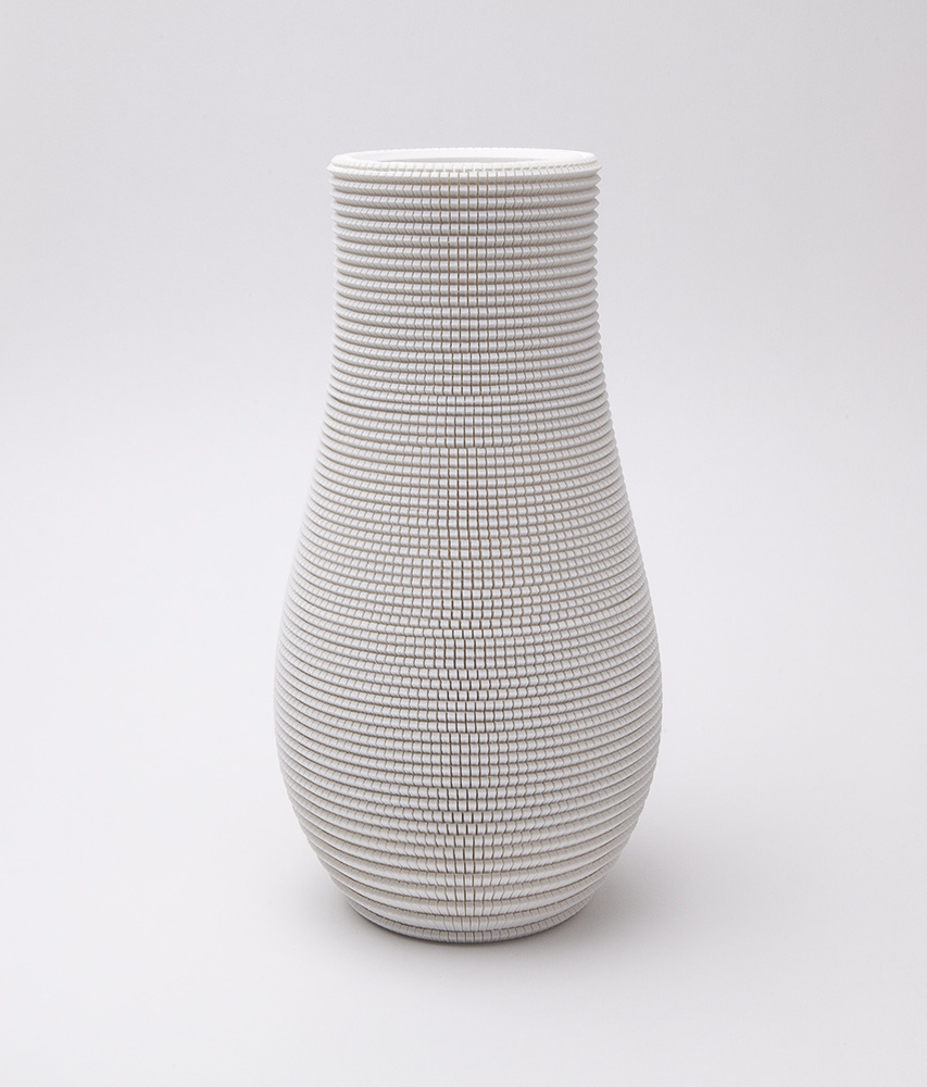 3D프린팅으로 제작된 큐브 꽃병(cube vase) 2